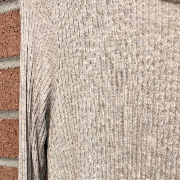 FOREVER 21 OATMEAL LONG SLEEVE DRESS - Picture 2 of 8